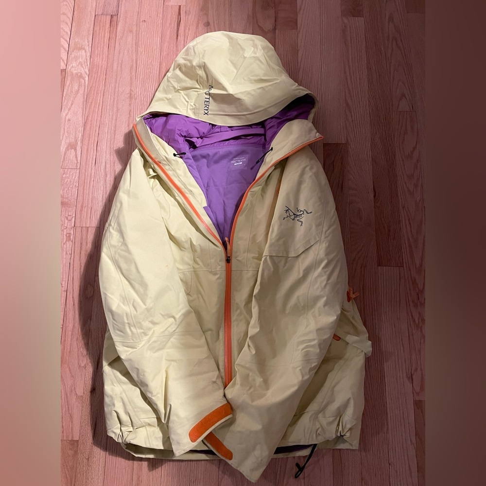 Arcteryx ski jacket